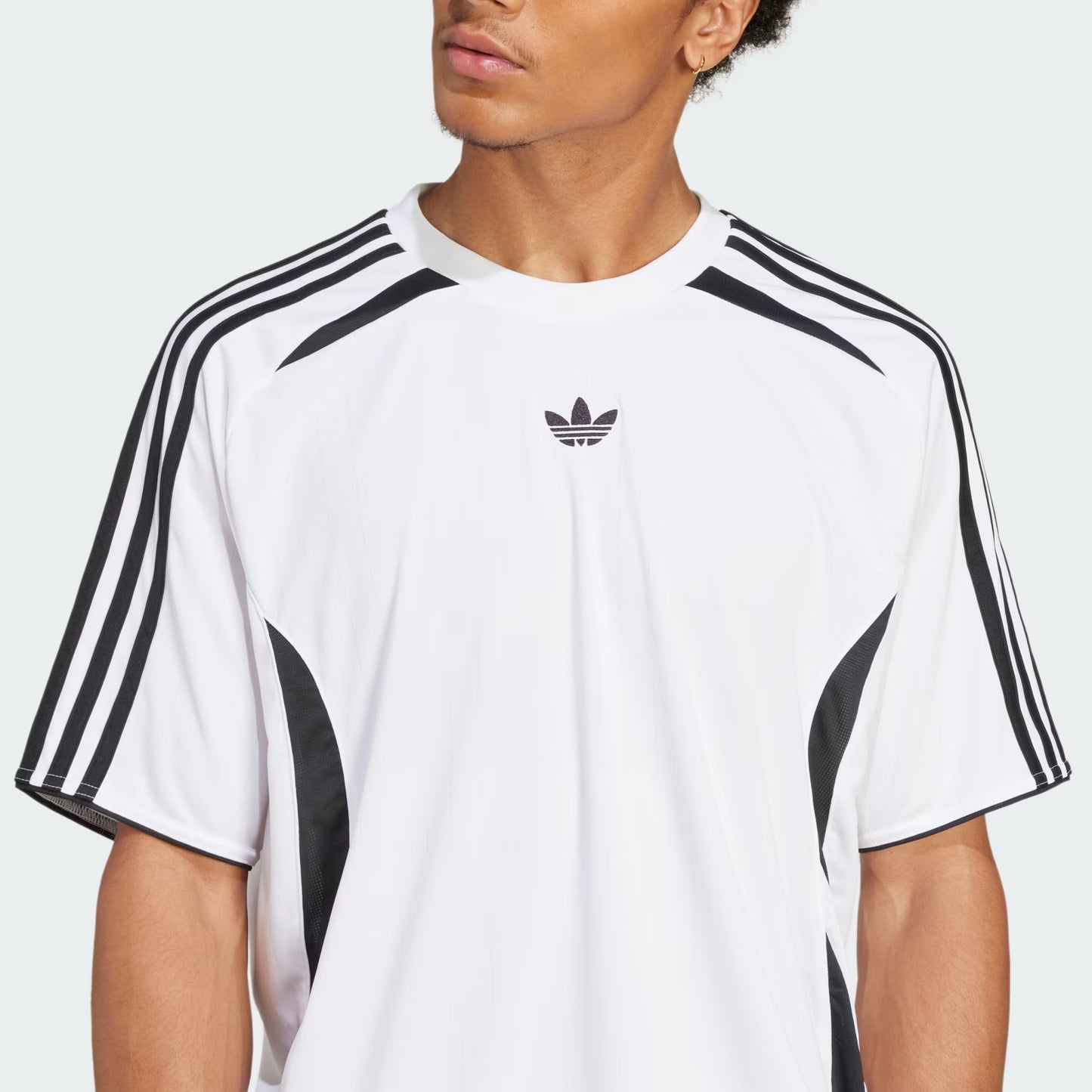 JP1113 ADIDAS APP ADICOLOR MALE