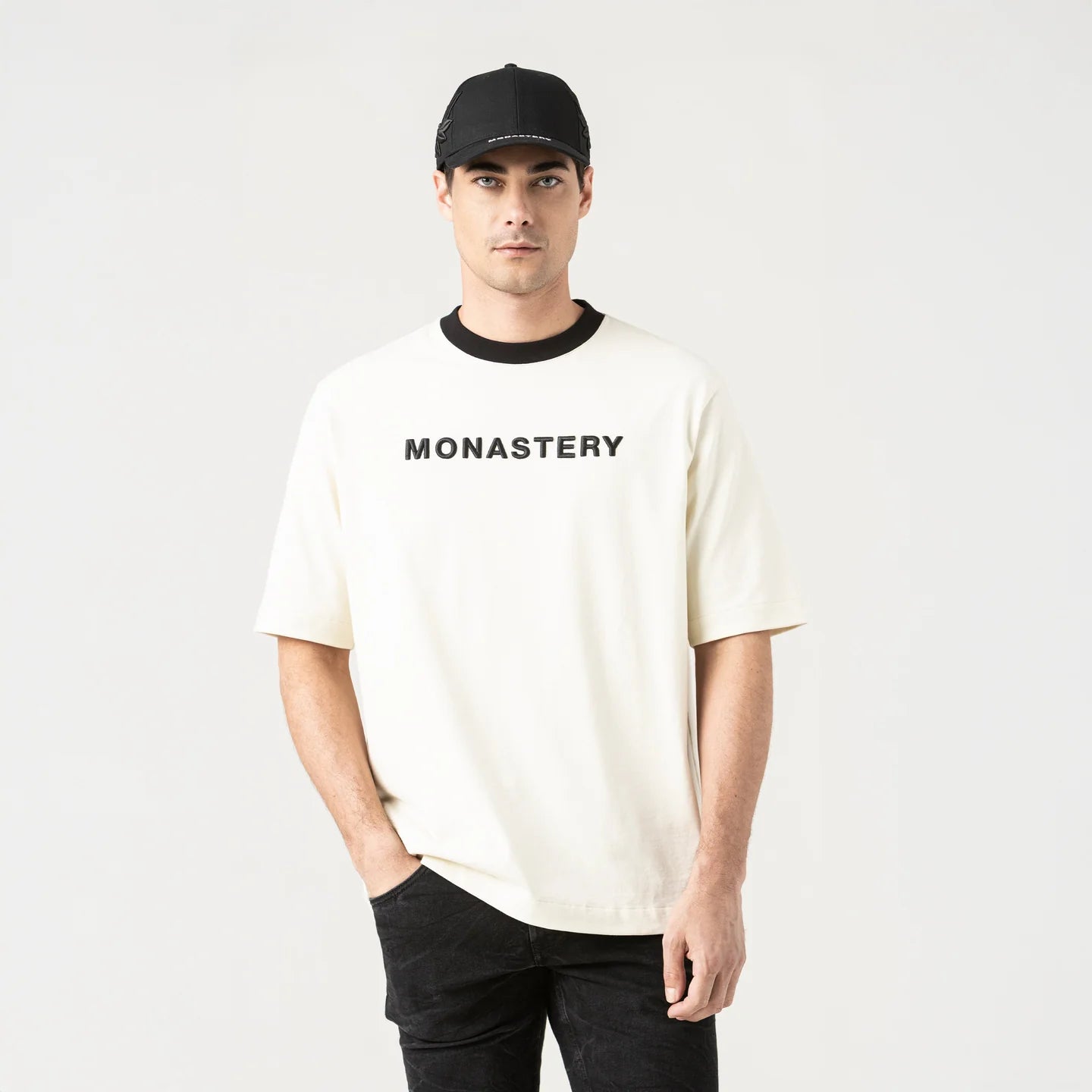 WARMBLOOD TSHIRT MEN OVERSIZED WHITE ASPARAGUS