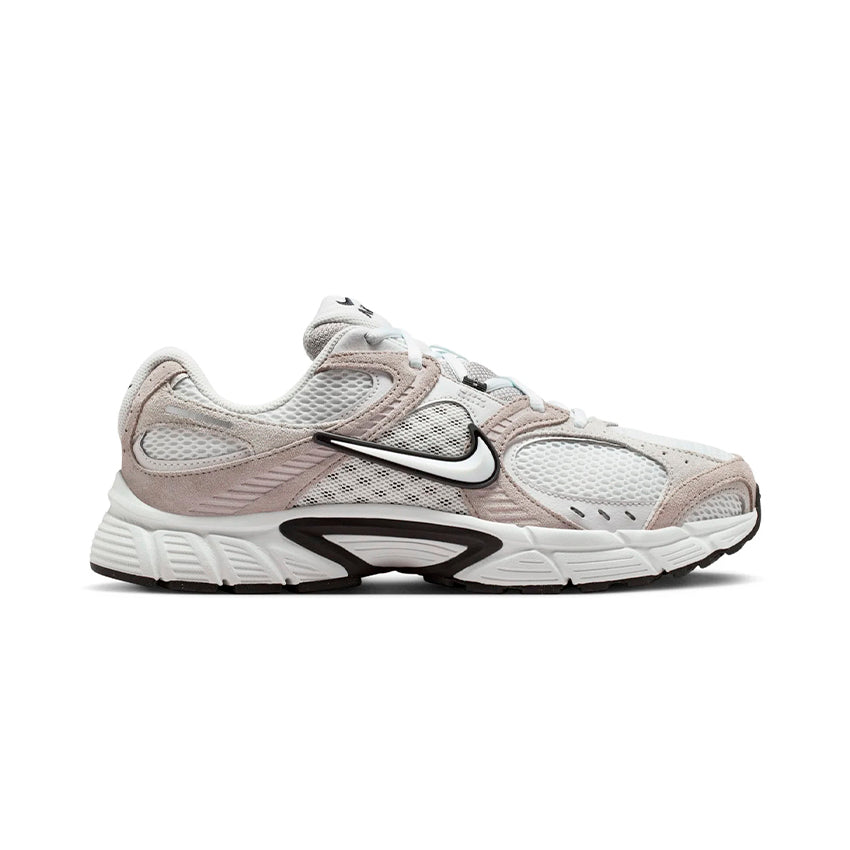 NIKE V5 RNR BEIGE GAMUZA
