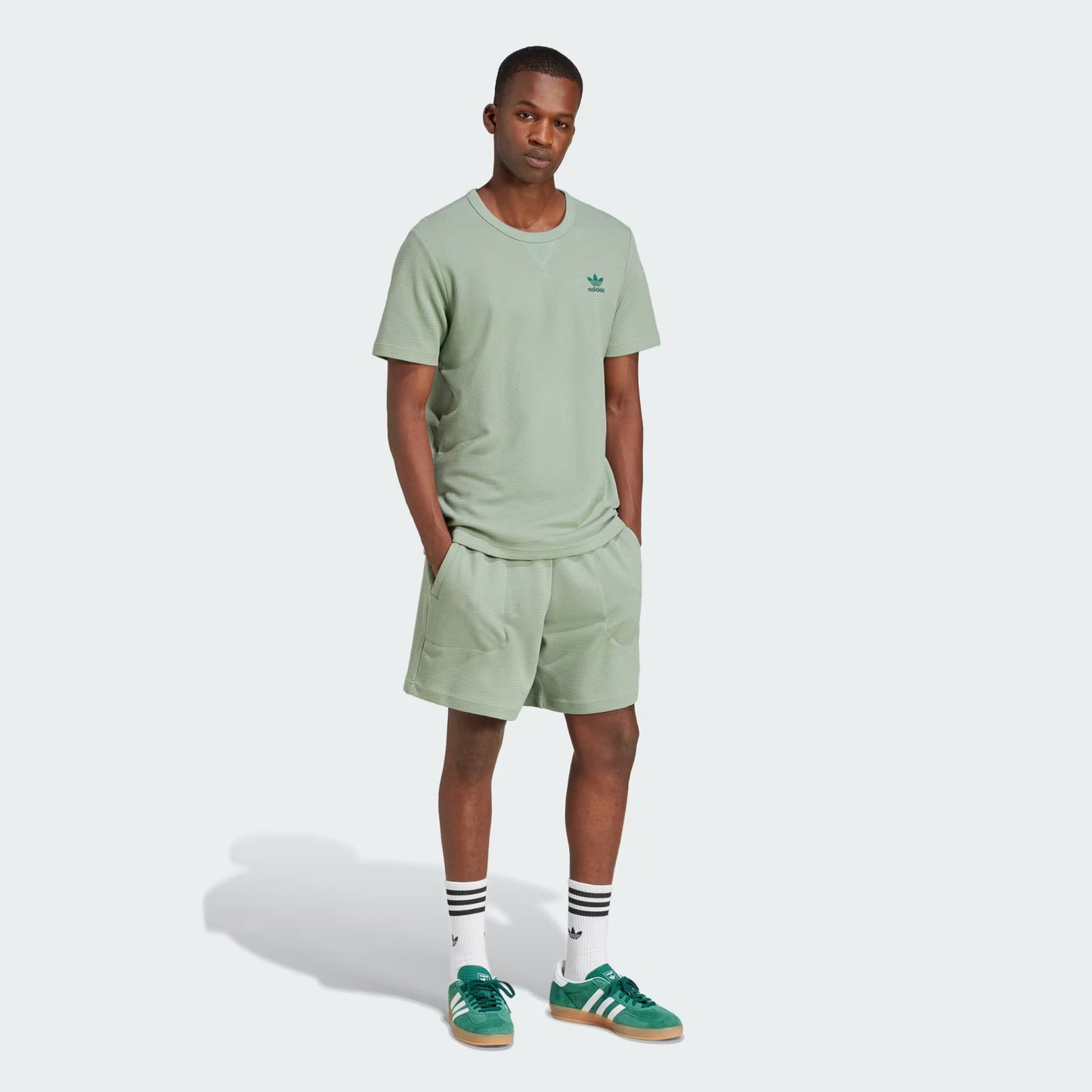 JD2450 ADIDAS APP TREFOIL ESSENTIALS MALE