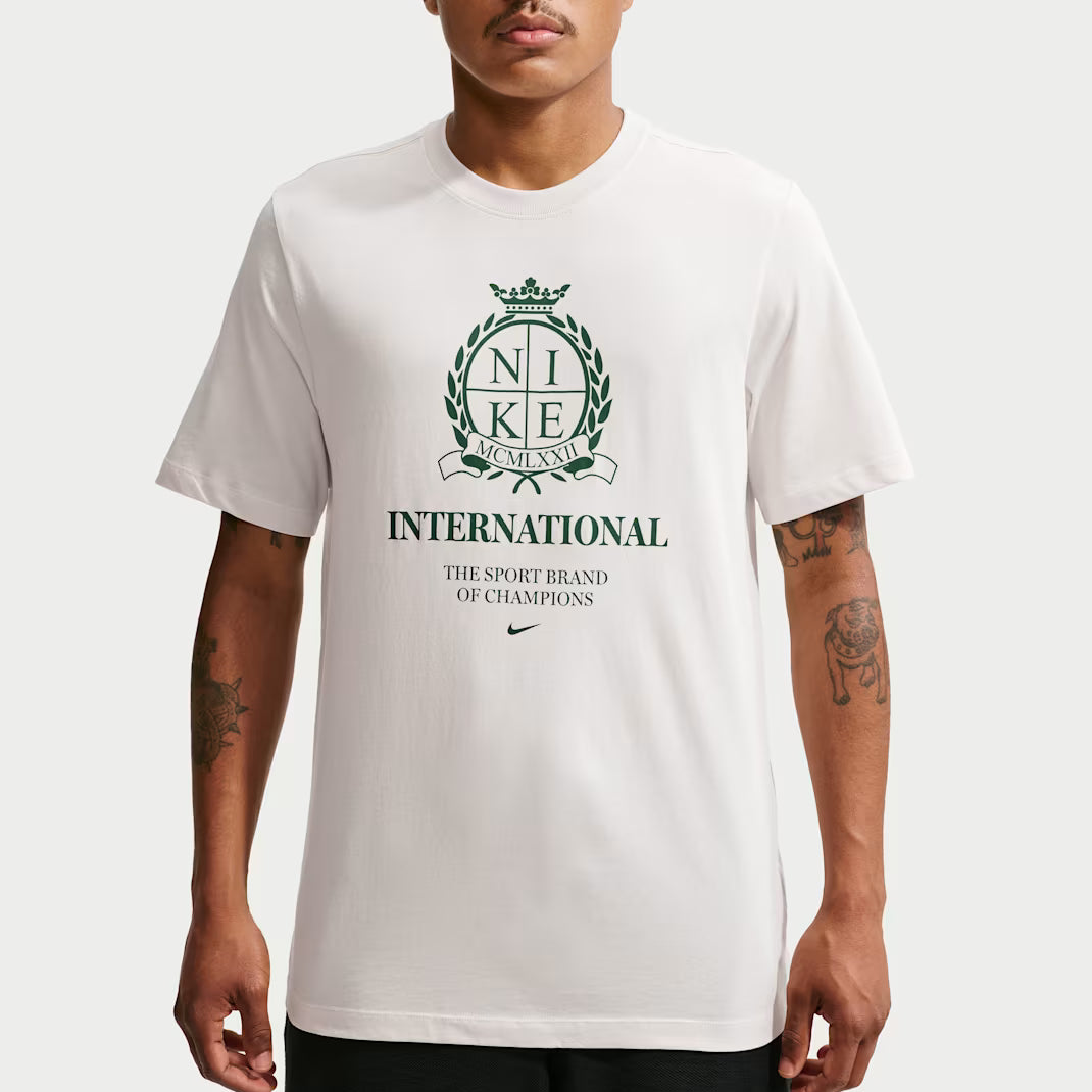 Nike Sportswear Club Sports Tee