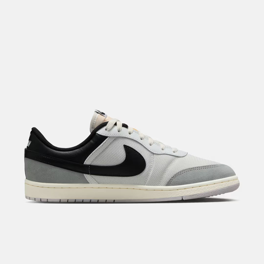 Jordan Skyline Low White Black Light Smoke Grey