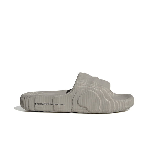 HQ4670 FTW ADILETTE 22  HOMBRE